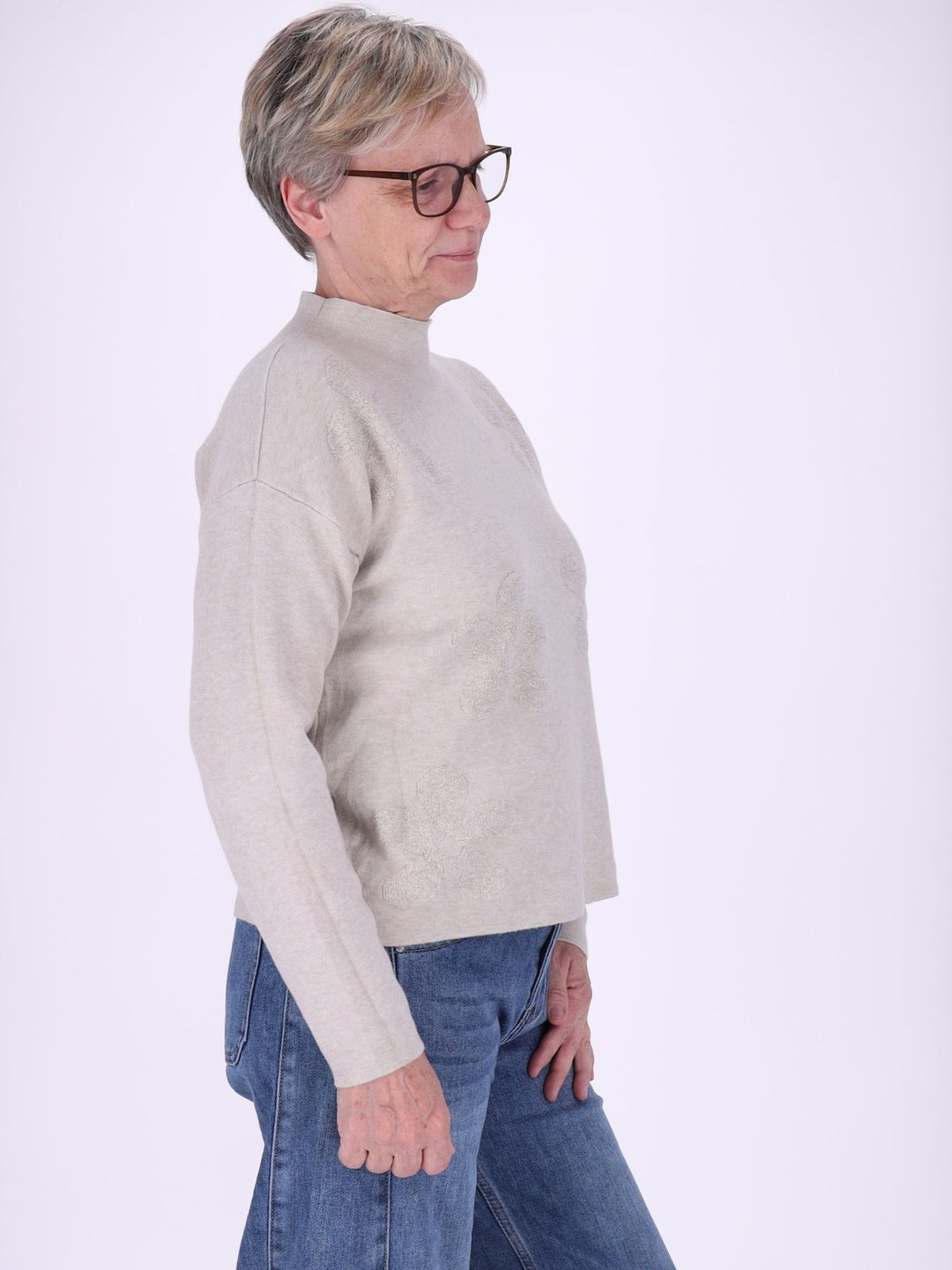 Fango Strickpullover Damen mit Stehkragen & Blüten – feminine 3D-Details