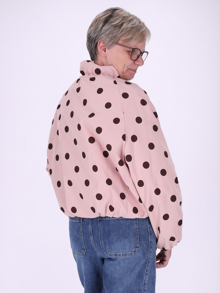 Leichte Damenjacke in Altrosa mit braunen Polka Dots