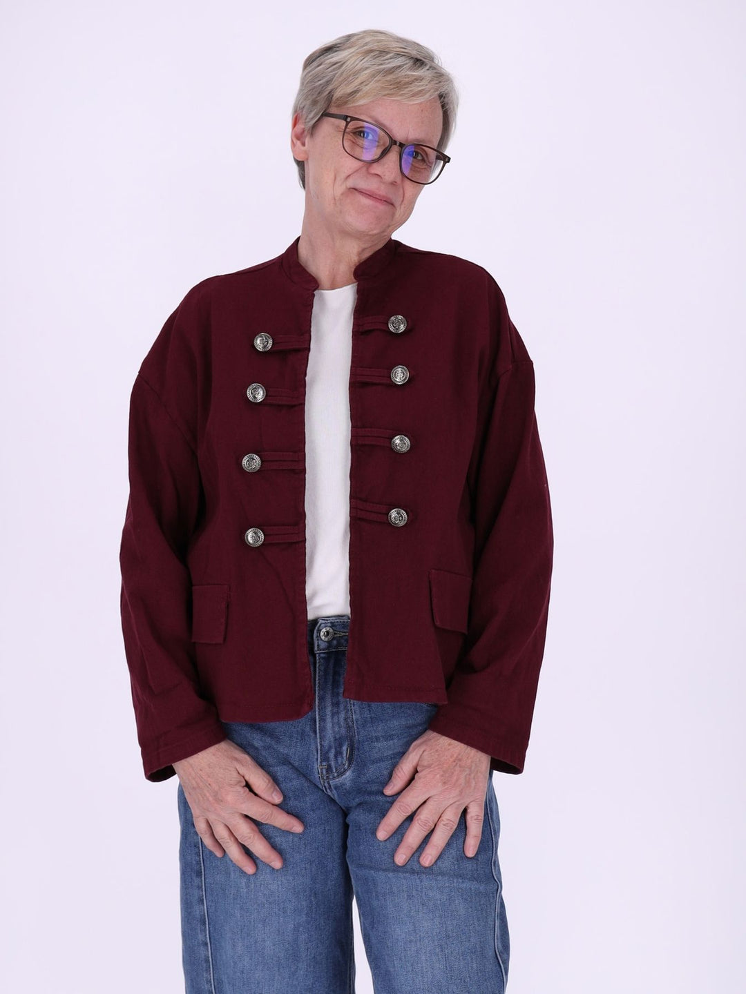 Rote Damen Military Jacket aus Denim – modern & ausdrucksstark