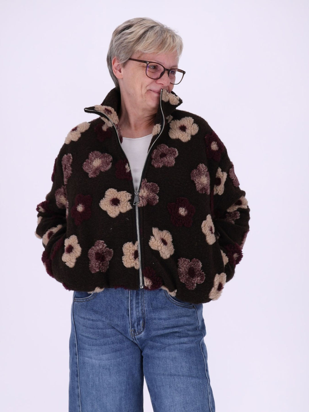 Damen Teddy-Fleecejacke kurz mit Blütenmuster – kuschelig, modern & floral