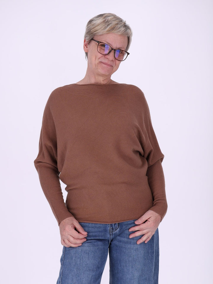 Damen Strickpullover mit Fledermausärmeln in Caramel – weich, modern & elegant