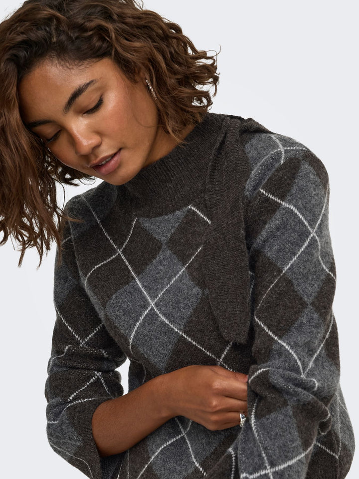 ONLOLIVIA LS ARGYLE TIE HIGHNECK CC