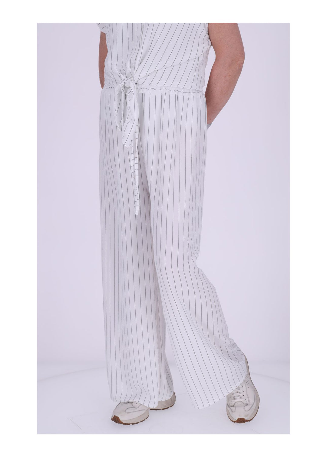 Splash of Color Damen Hose Nadelstreifen