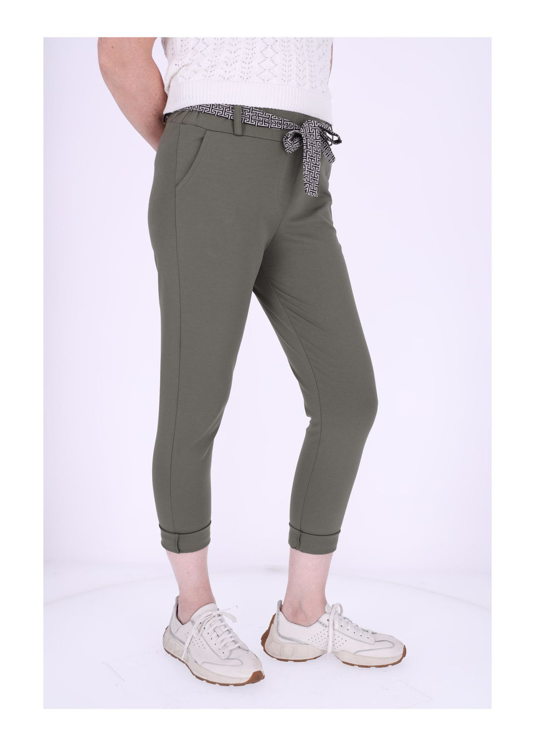 Damen Hose Splash of Color mit Gürtel