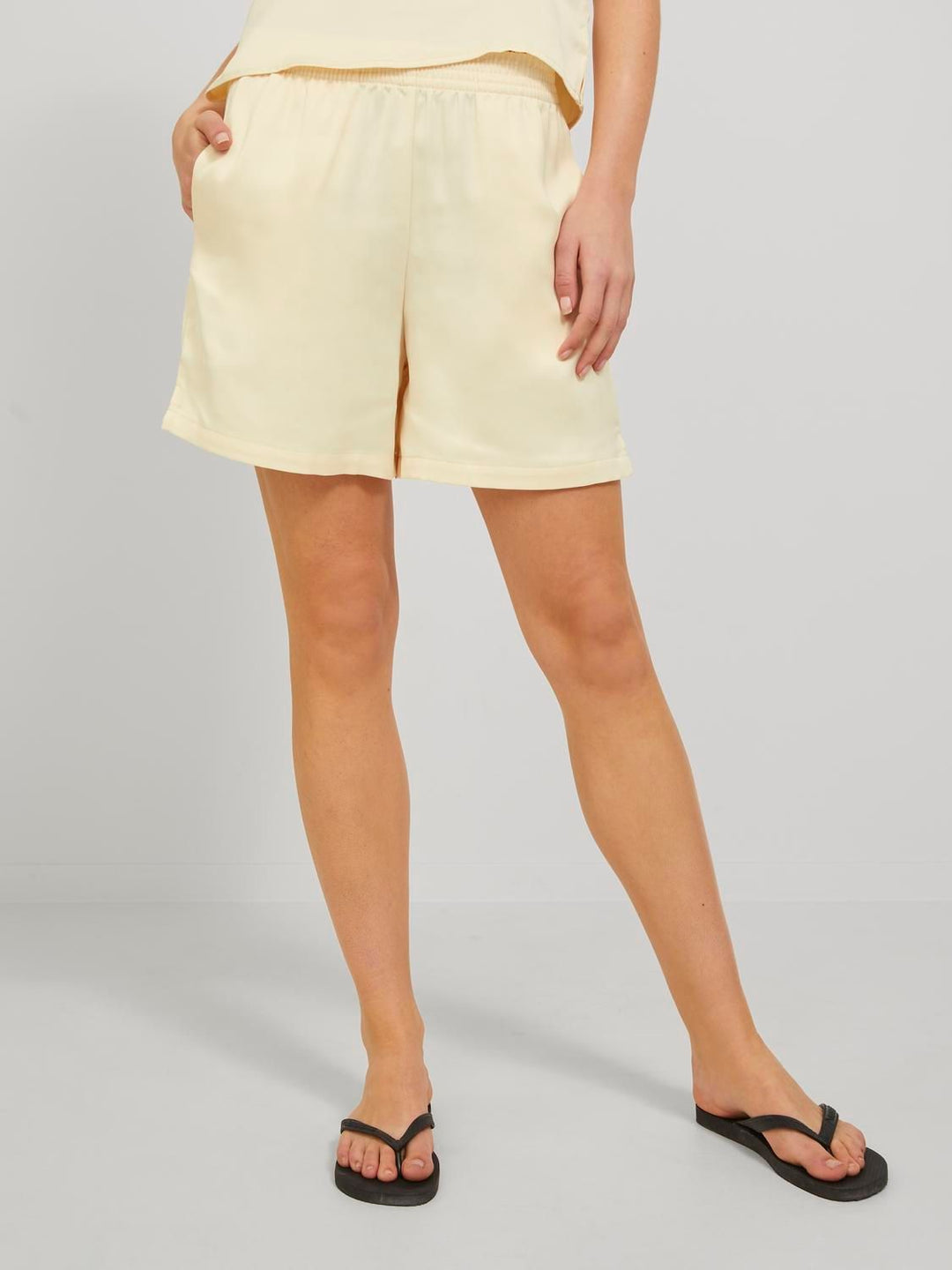 Jack & Jones Satin Shorts Damen