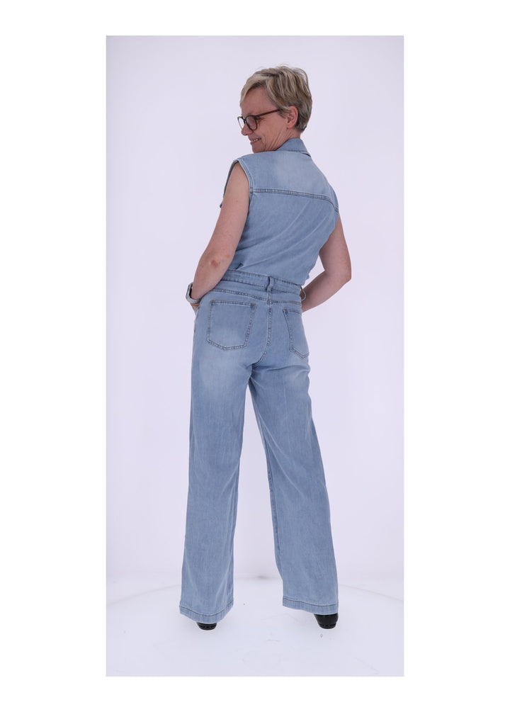 Splash of Color Denim Jumpsuit ärmellos