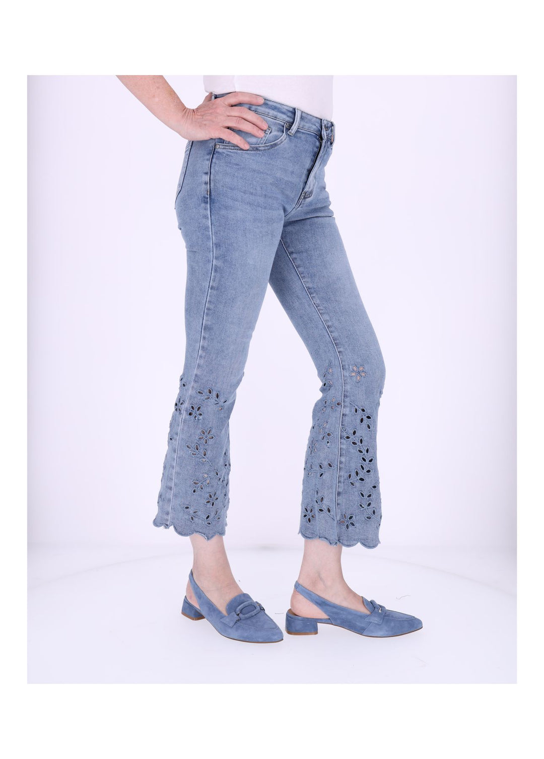 Splash of Color Jeans mit Lochmuster