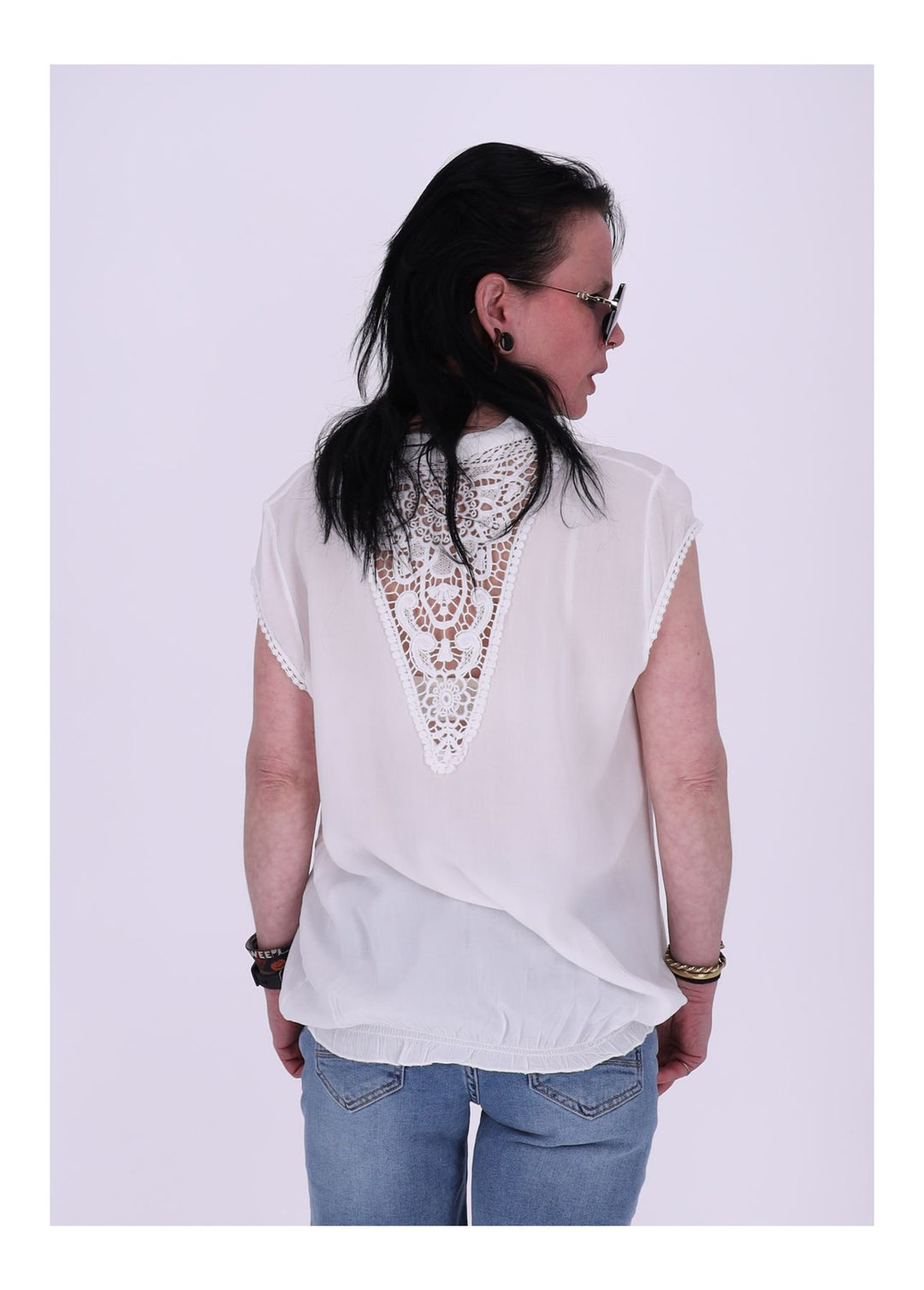 Splash of Color Damen T-Shirt Spitzeneinsatz