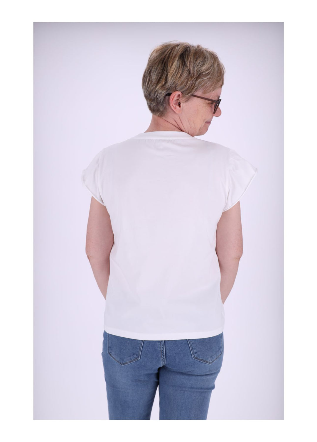 Splash of Color Boxy-T-Shirt mit Häkeltasche