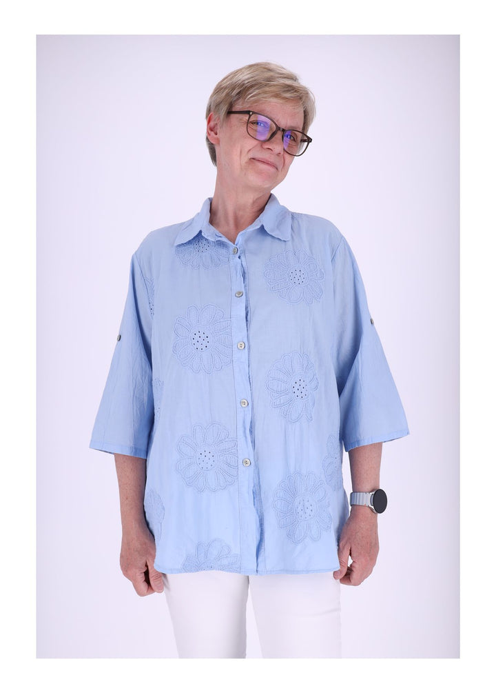 Splash of Color Bluse Kurzarm Stickerei